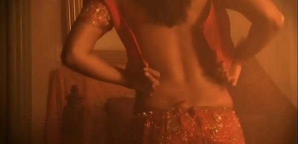  Innocence And Love From Erotic India Dancing Gracefully